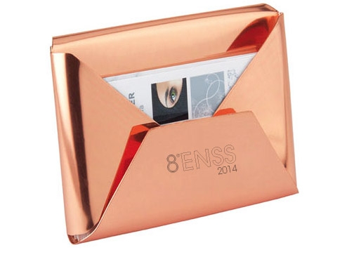 Tarjetero de Escritorio tipo Sobre con Pie